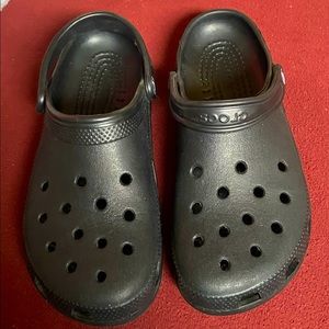 Classic black crocs
